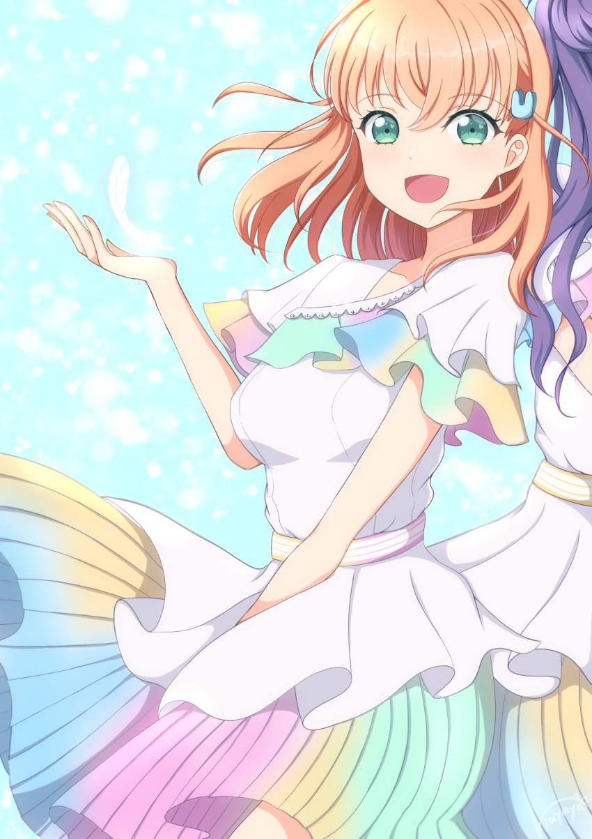 2girls, ariria_(nanayuri), blue_background, dress, feathers, frilled_dress, frills, green_eyes