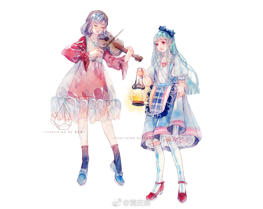2girls, ankle_socks, apron, argyle, argyle_socks, back_bow, blue_apron, blue_bow, blue_footwear, blue_hair, blue_sky, blue_socks, blue_vest, blunt_bangs, blunt_ends, bow, brooch, brown_hairband, chinese_commentary, closed_eyes, closed_mouth, clothes_lift, collarbone, commentary_request, curly_hair, dress, dress_lift, eyelashes, eyeshadow, frilled_apron, frilled_skirt, frills, full_body, hair_bow, hairband, heart, heart_brooch, high_heels, holding, holding_bow_(music), holding_instrument, holding_lantern, holding_violin, huangpi_sang, instrument, jewelry, kneehighs, lace-trimmed_skirt, lace_trim, lantern, layered_skirt, lifted_by_self, loafers, long_hair, long_sleeves, makeup, medium_hair, medium_skirt, multiple_girls, music, original, pink_eyeshadow, pink_lips, plaid, plaid_apron, playing_instrument, puffy_long_sleeves, puffy_short_sleeves, puffy_sleeves, purple_hair, red_eyes, red_footwear, red_shirt, red_skirt, ribbon-trimmed_sleeves, ribbon_trim, see-through_skirt_layer, shirt, shoes, short_sleeves, skirt, sky, smile, socks, straight_hair, striped, striped_vest, two-tone_vest, vertical-striped_vest, vertical_stripes, vest, violin, waist_apron, watermark, weibo_logo, weibo_username, white_background, white_shirt, white_skirt, white_socks, white_vest, yellow_vest