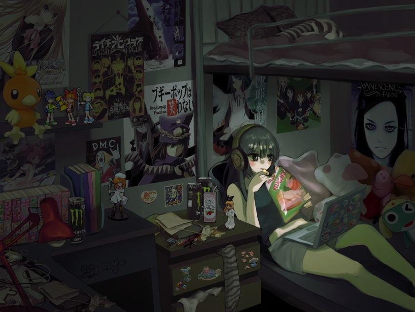 1girl, akemi_homura, bag_of_chips, bed, black_eyes, black_hair, black_shirt, boogiepop