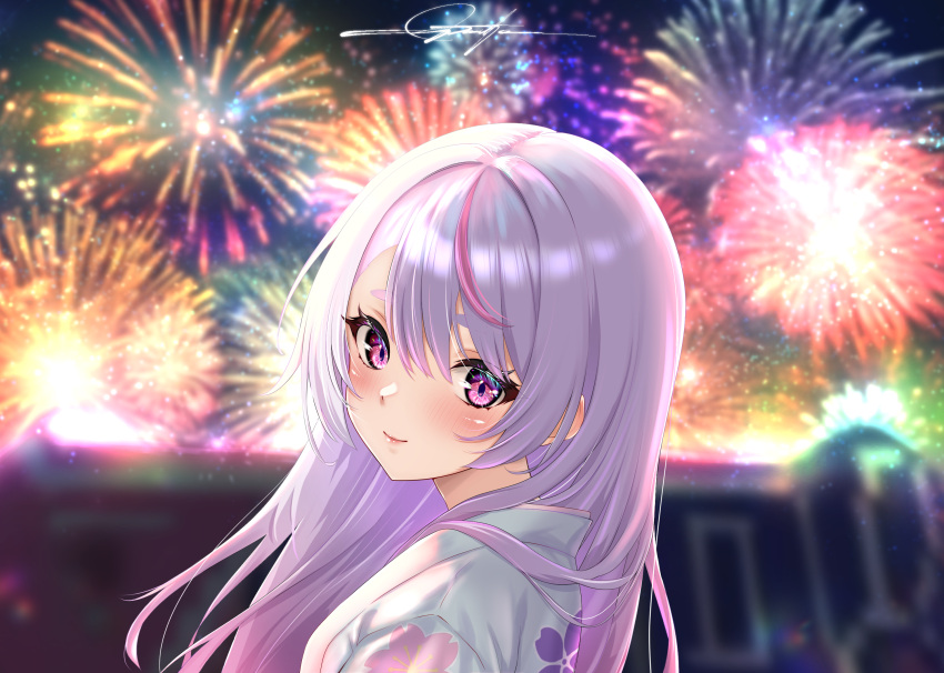 1girl, blurry, blurry_background, fireworks, floral_print, gradient_hair, grey_hair, highres, japanese_clothes, kimono, long_hair, looking_at_viewer, looking_back, multicolored_hair, pink_hair, prsdubstep, purple_hair, signature, smile, solo, streaked_hair, tosaki_mimi, violet_eyes, virtual_youtuber, vspo!, white_kimono, wind, yukata