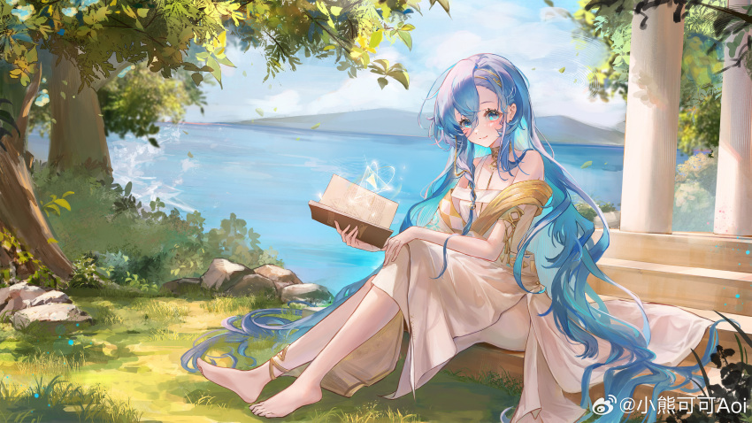 1girl, 37_(reverse:1999), absurdres, ancient_greek_clothes, anklet, armlet, asymmetrical_bangs, bare_shoulders, barefoot, blue_eyes, blue_hair, blue_sky, blush, book, clouds, day, full_body, gold_choker, grass, greco-roman_clothes, hair_between_eyes, hand_on_own_knee, highres, holding, holding_book, jewelry, knees_up, leaf, long_hair, looking_at_viewer, mountainous_horizon, ocean, off_shoulder, open_book, outdoors, pillar, reverse:1999, rock, sitting, sitting_on_stairs, sky, smile, solo, stairs, toga, tree, triangle, very_long_hair, weibo_logo, weibo_username, xiao_xiong_keke_aoi
