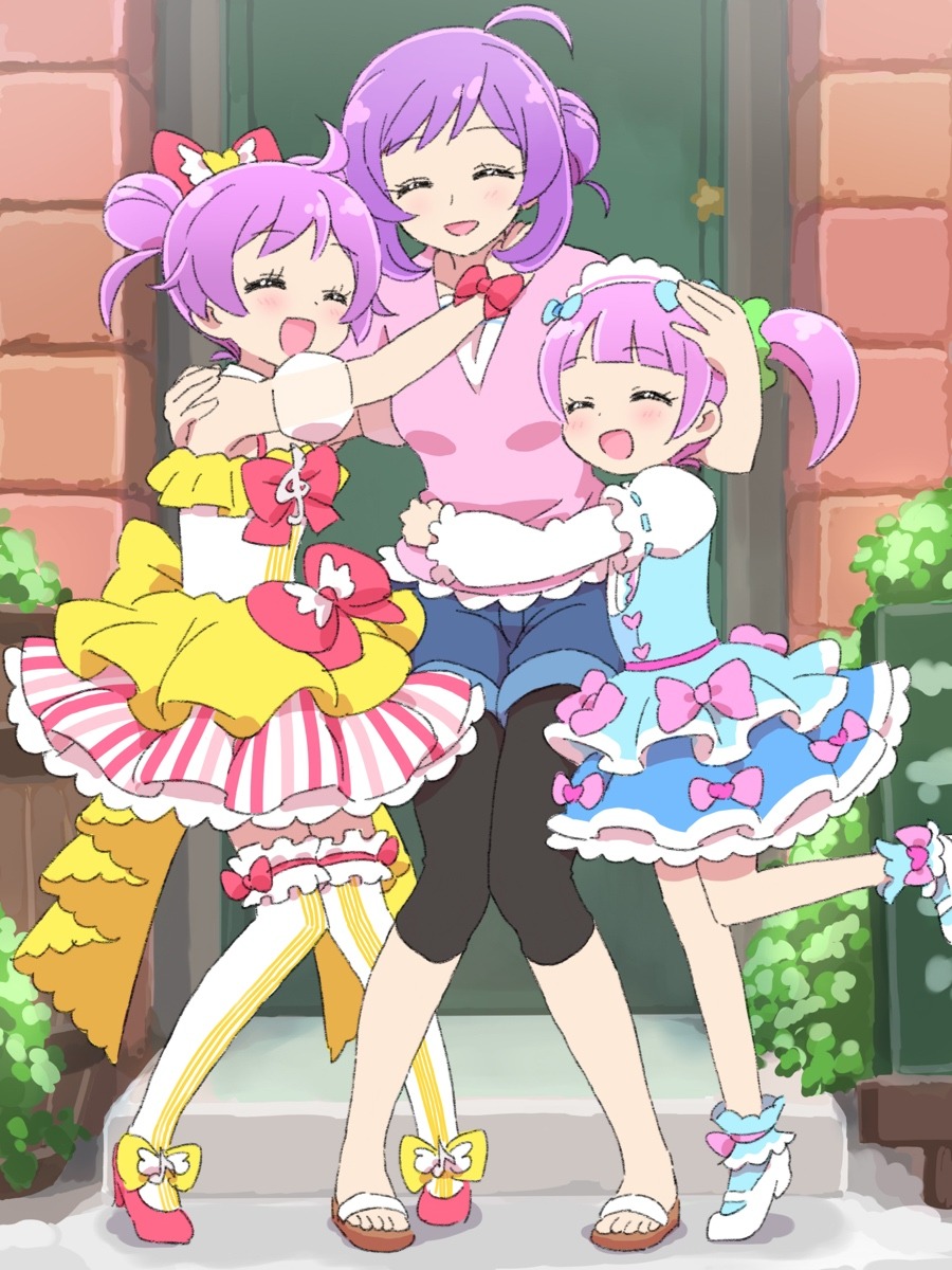 3girls, :d, ^_^, ahoge, barrel, blue_dress, blue_shorts, blunt_bangs
