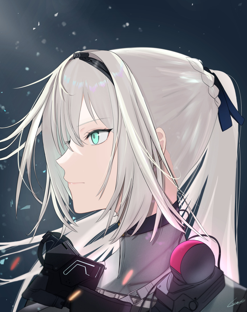 1girl, absurdres, an-94_(girls'_frontline), an-94_(mod3)_(girls'_frontline), aqua_eyes, artist_name, black_hairband, blonde_hair, blurry, blurry_background, closed_mouth, gincho, girls_frontline, hair_ribbon, hairband, highres, lips, long_hair, ponytail, ribbon, serious, sidelocks, simple_background, solo, upper_body