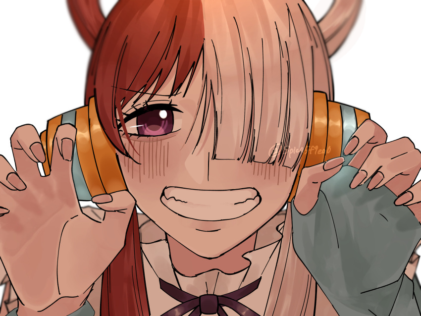 1girl, black_ribbon, blue_gloves, blush, claw_pose, clenched_teeth, commentary_request, fingerless_gloves