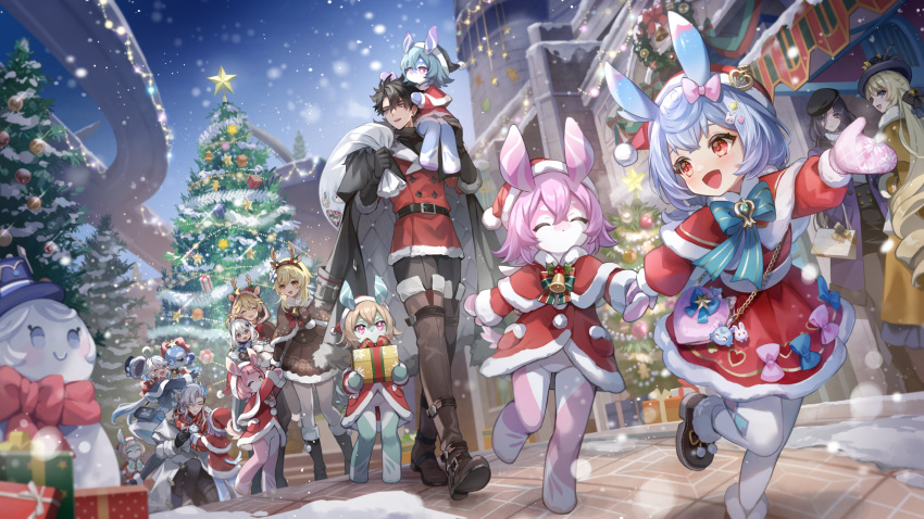 3boys, 6+girls, 6+others, ^_^, aether_(genshin_impact), bell, black_hair, blonde_hair, blue_hair, boots, bow, capelet, carrying, carrying_person, christmas, christmas_tree, clorinde_(genshin_impact), closed_eyes, closed_mouth, coat, coat_on_shoulders, facing_another, fisheye, furina_(genshin_impact), genshin_impact, glomp, gloves, happy, hat, highres, holding, holding_sack, hug, jingle_bell, long_hair, long_sleeves, looking_at_another, lumine_(genshin_impact), melusine_(genshin_impact), mittens, multiple_boys, multiple_girls, multiple_others, navia_(genshin_impact), neck_bell, neuvillette_(genshin_impact), night, open_mouth, outdoors, over_shoulder, paimon_(genshin_impact), pants, pink_hair, qi2341, running, sack, santa_costume, santa_hat, shoulder_carry, sigewinne_(genshin_impact), smile, snow, snowing, snowman, thigh_boots, traveler_(genshin_impact), very_long_hair, walking, winter_clothes, wriothesley_(genshin_impact)