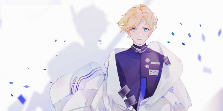 1boy, alternate_costume, black_jacket, blonde_hair, blue_eyes, chinese_commentary, chrome:_arclight_(punishing:_gray_raven), chrome_(punishing:_gray_raven)