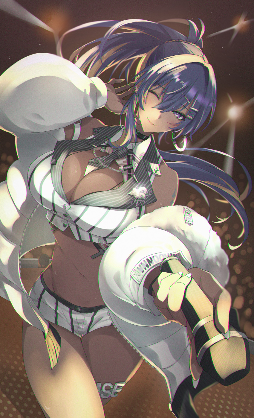 1girl, absurdres, black_choker, breasts, choker, coat, crop_top, dark-skinned_female, dark_skin, goddess_of_victory:_nikke, highres, microphone, multicolored_hair, navel, neu_(musyoku-neet), noise_(classic_diva)_(nikke), noise_(nikke), short_shorts, shorts, solo, stage, stage_lights, thick_thighs, thigh_strap, thighs, violet_eyes, white_coat