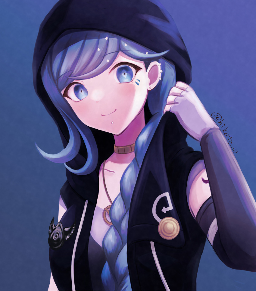1girl, absurdres, black_jacket, blue_background, blue_eyes, blue_hair, braid, braided_ponytail, chin_piercing, closed_mouth, collarbone, commentary_request, ear_piercing, fingerless_gloves, fubuki_clockford, gloves, grey_gloves, highres, hood, hood_up, hooded_jacket, jacket, jewelry, long_hair, looking_at_viewer, master_detective_archives:_rain_code, necklace, piercing, simple_background, sleeveless, sleeveless_jacket, smile, solo, toyatopa, twitter_username, very_long_hair