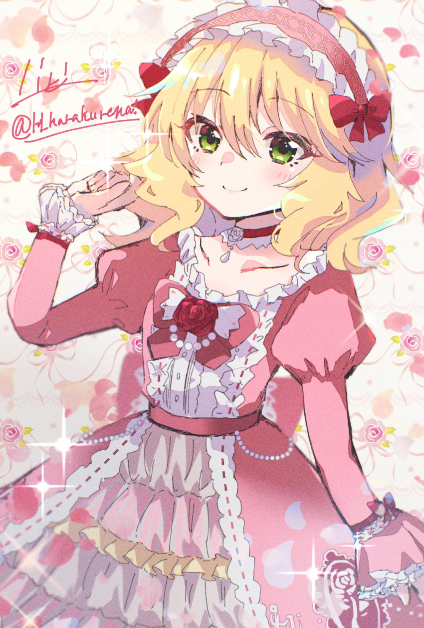 1girl, blonde_hair, blush, bow, choker, collarbone, commentary, dress, flat_chest, floral_background, floral_print, flower, frilled_dress, frilled_hairband, frilled_sleeves, frills, green_eyes, h_karakurenai, hair_between_eyes, hair_bow, hairband, hand_up, highres, idolmaster, idolmaster_cinderella_girls, juliet_sleeves, long_sleeves, looking_at_viewer, medium_hair, petals, pink_background, pink_bow, pink_dress, pink_hairband, puffy_sleeves, red_bow, red_choker, red_flower, red_rose, rose, rose_print, sakurai_momoka, sidelocks, signature, smile, solo, sparkle, twitter_username, wavy_hair