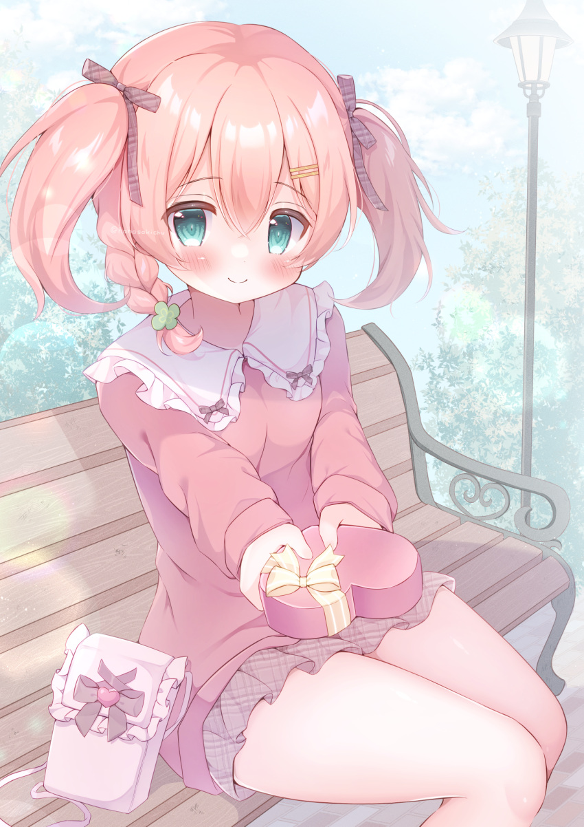 1girl, amahane_yotsuha, braid, green_eyes, hanasakichu, highres, looking_at_viewer, moe_(phrase)