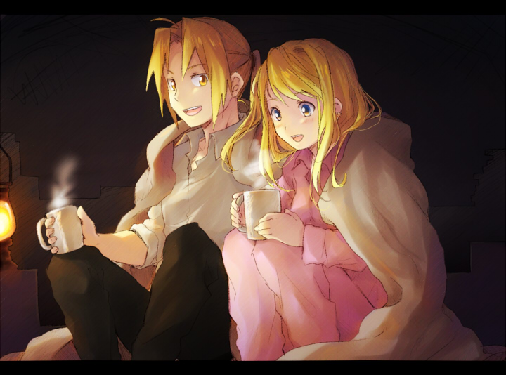 1girl, :d, ahoge, bad_id, blanket, blonde_hair, couple, cup, edward_elric, fullmetal_alchemist, mug, open_mouth, pajamas, riru, shared_blanket, smile, winry_rockbell