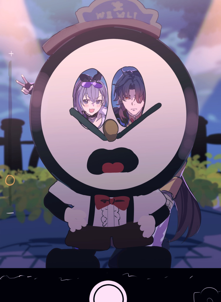 1boy, 1girl, :3, black_bow, black_hair, blade_(honkai:_star_rail), bow, clockie_(honkai:_star_rail)
