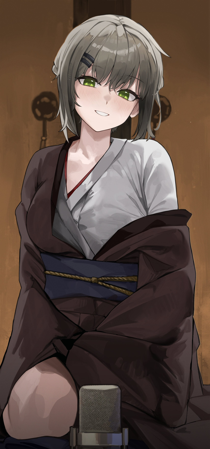 1girl, absurdres, black_sash, blush, breasts, brown_hair, brown_kimono, green_eyes, grin, hair_ornament, hairclip, head_tilt, highres, indoors, japanese_clothes, kimono, long_sleeves, looking_at_viewer, medium_breasts, microphone, obi, ori_(0rizuru), rakugo, sash, seiza, short_hair, sitting, sleeves_past_fingers, sleeves_past_wrists, smile, solo, viichan, waktaverse, white_kimono, wide_sleeves