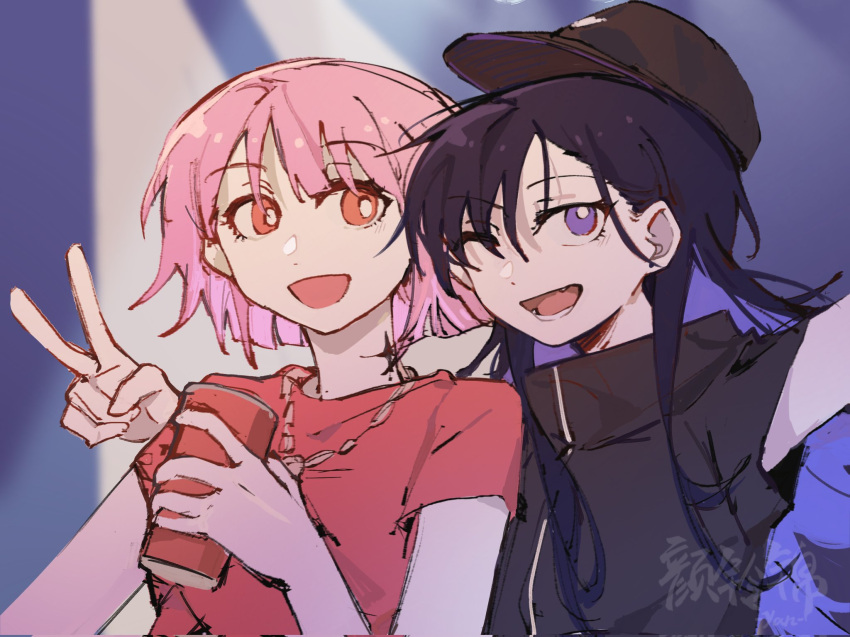 2girls, baseball_cap, black_headwear, black_jacket, bright_pupils, can, chinese_commentary, commentary_request
