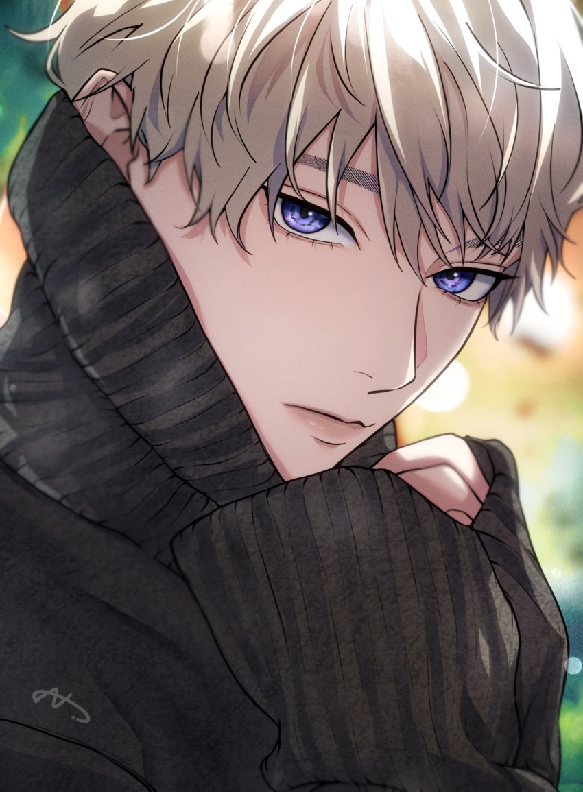 1boy, bishounen, black_sweater, blue_eyes, blurry, bokeh, commentary_request, depth_of_field, eyelashes, grey_hair, highres, looking_at_viewer, love_and_deepspace, male_focus, pink_lips, portrait, ribbed_sweater, short_hair, signature, solo, sweater, sytir, turtleneck, turtleneck_sweater, xavier_(love_and_deepspace)