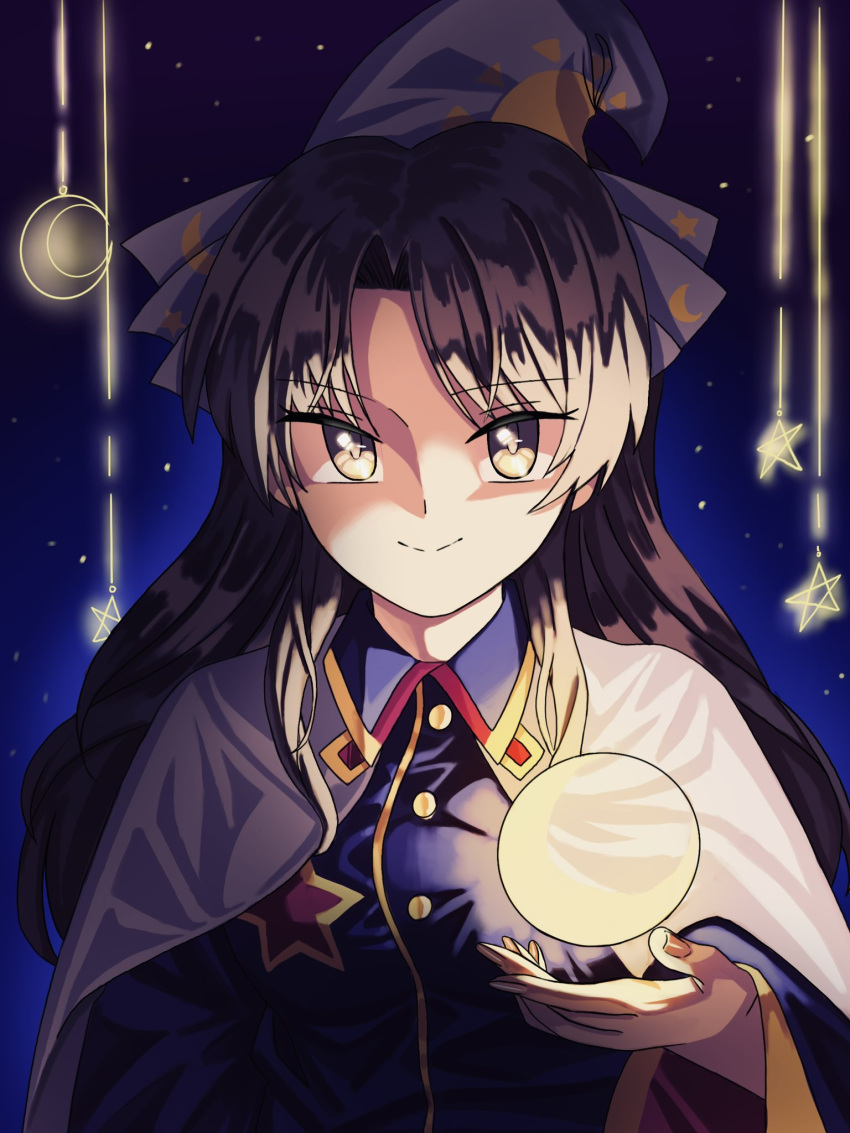 1girl, blue_background, blue_capelet, blue_dress, blue_headwear, capelet, closed_mouth, crescent, dress, energy_orb, green_eyes, green_hair, hat, highres, long_hair, long_sleeves, mima_(touhou), night, parted_bangs, sidelocks, smile, solo, star_(symbol), star_print, starry_background, sun_print, touhou, touhou_(pc-98), turtle-kun, upper_body, very_long_hair, wide_sleeves, wizard_hat