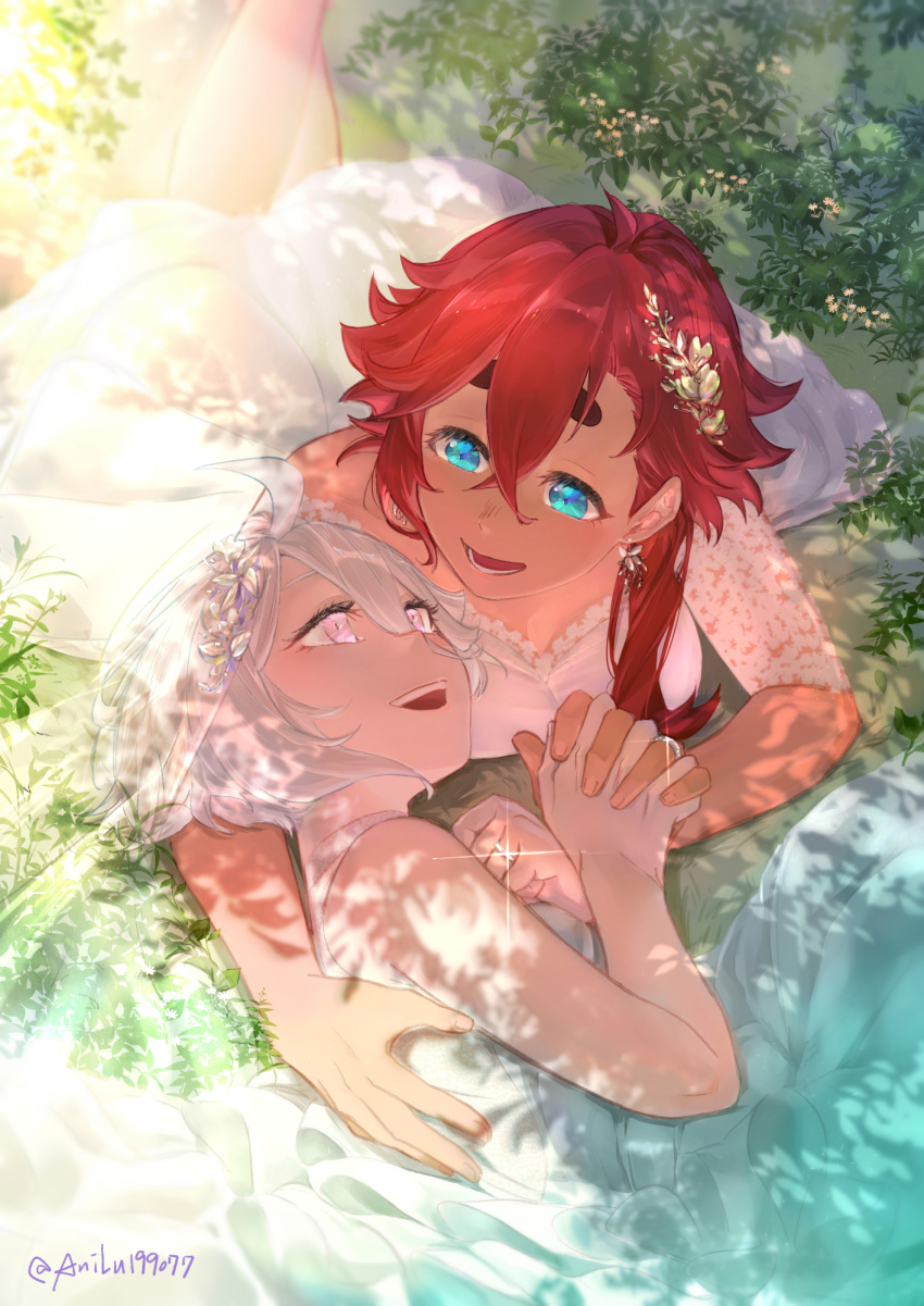 2girls, ani_lu, bare_shoulders, blue_eyes, bridal_veil, commentary_request, couple, dress