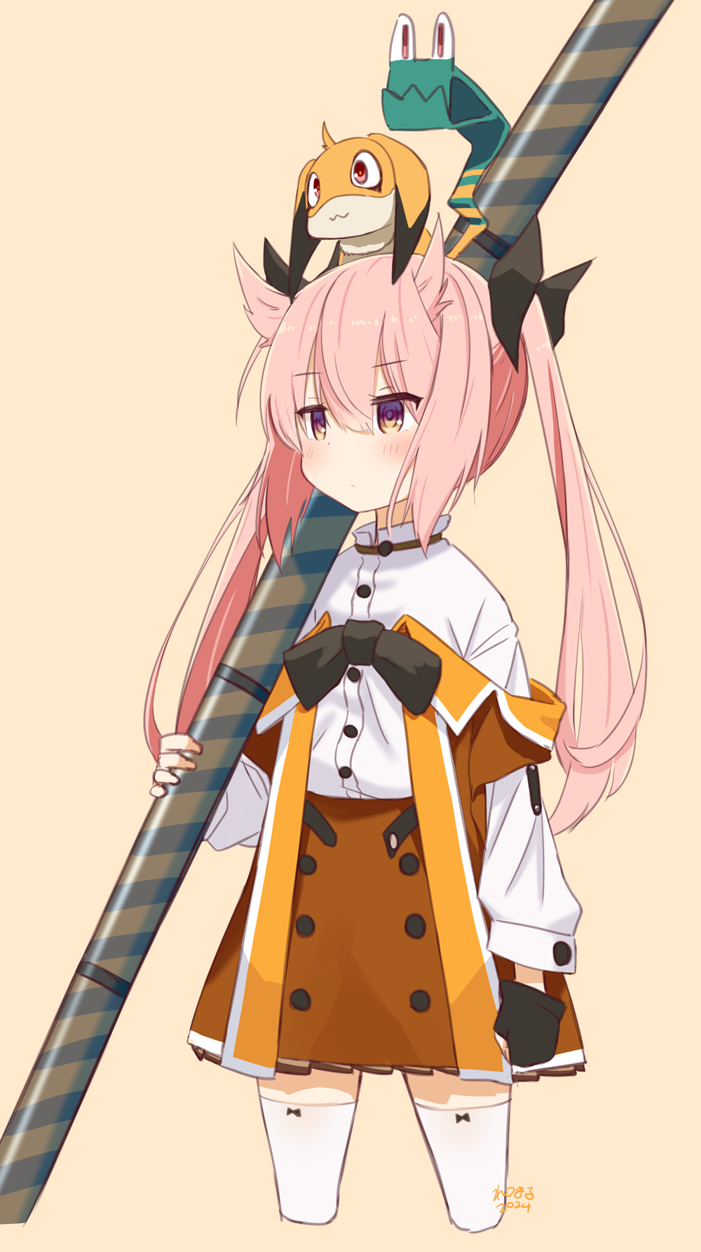 1girl, black_bow, black_gloves, blush, bow, brown_skirt, closed_mouth, commentary_request