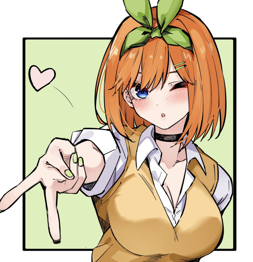1girl, blowing_kiss, blue_eyes, breasts, commentary_request, galaga, go-toubun_no_hanayome, green_hairband