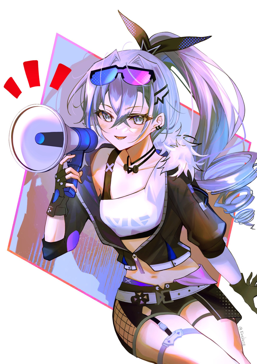 1girl, absurdres, einelace_cg, eyewear_on_head, fingerless_gloves, ginro_(dr._stone), gloves, highres, honkai:_star_rail, honkai_(series), looking_at_viewer, silver_wolf_(honkai:_star_rail), speaker, sunglasses, thick_thighs, thighs, white_eyes, white_hair