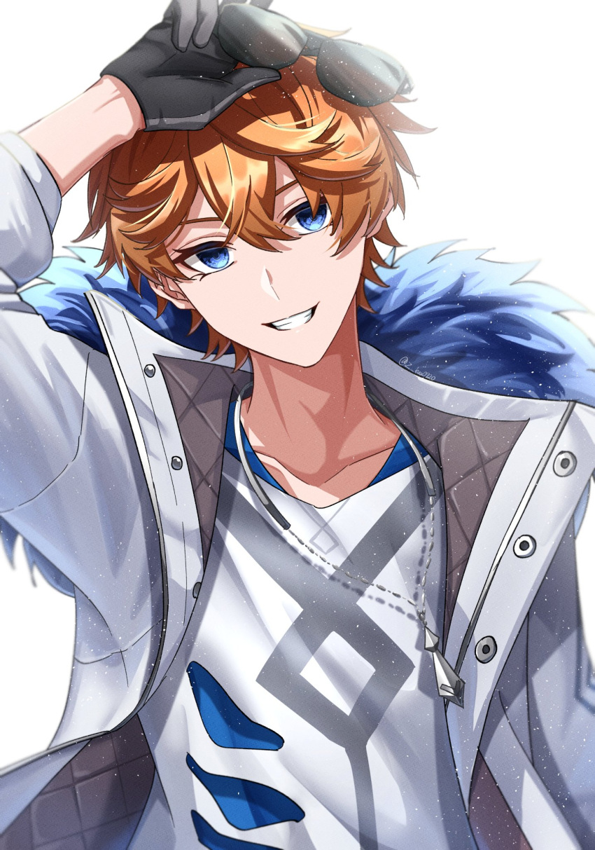 1boy, alternate_costume, black_gloves, blue_eyes, commentary_request, fur-trimmed_jacket, fur_trim, genshin_impact