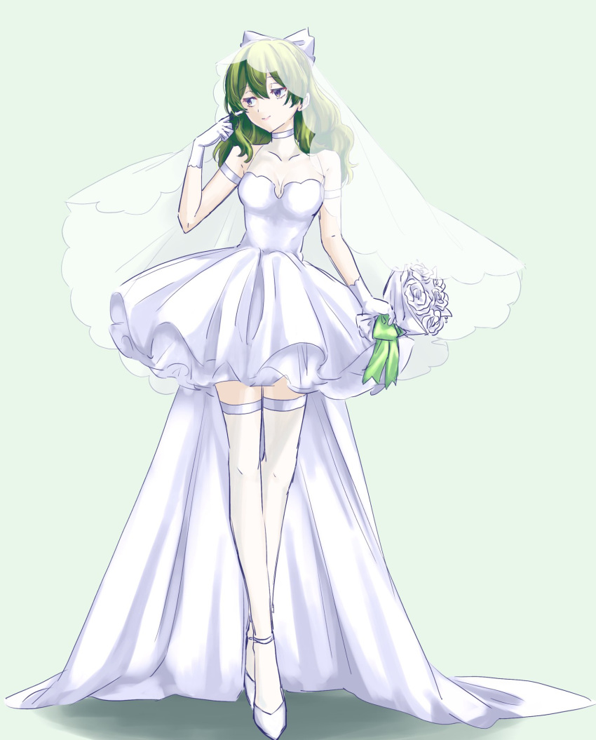 1girl, alternate_hairstyle, arm_strap, banana_(8771207), bouquet, bow, choker, commentary_request