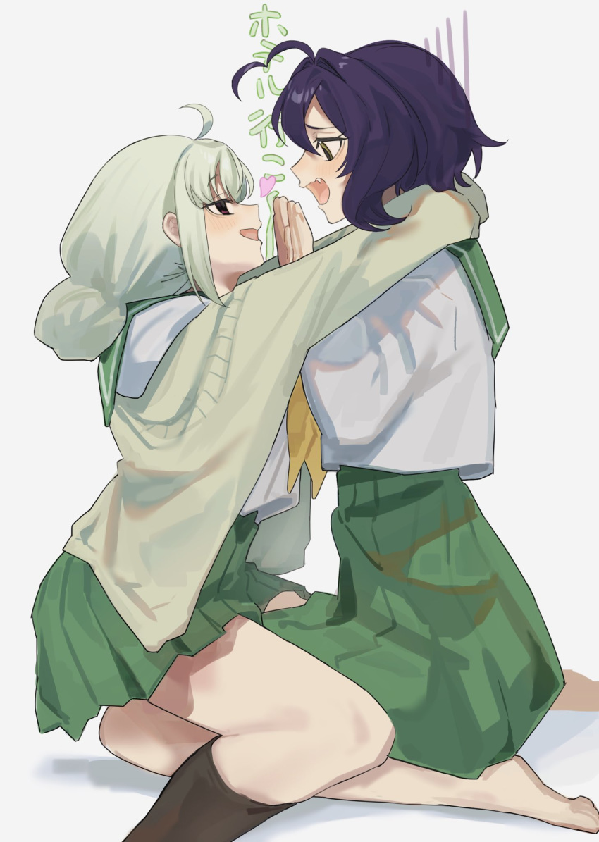 2girls, ahoge, araga_kiwi, arms_around_neck, barefoot, black_hair, eye_contact, fang
