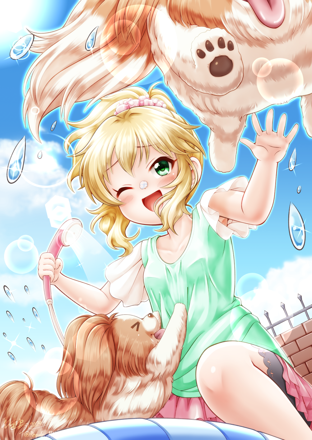 >_<, 1girl, ;d, animal, black_shorts, blonde_hair, blue_sky, breasts