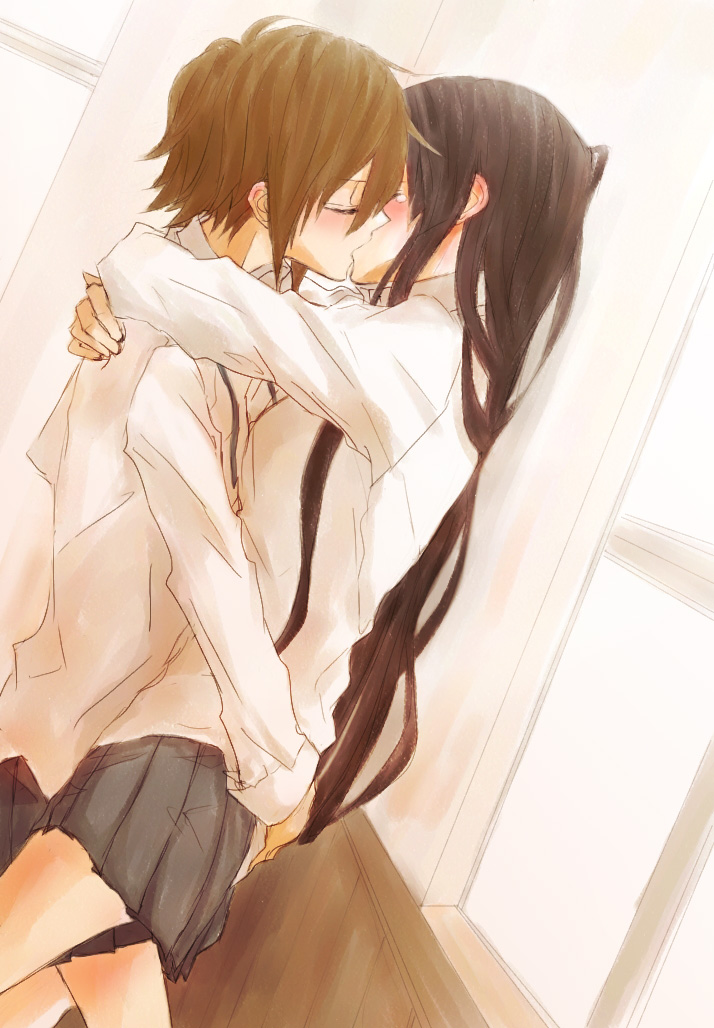 akiyama_mio, black_hair, brown_hair, closed_eyes, gogono_pan'ya, gogono_panya, hair_down, hug, k-on!, kiss, long_hair, multiple_girls, mutual_yuri, school_uniform, short_hair, skirt, tainaka_ritsu, very_long_hair, yuri