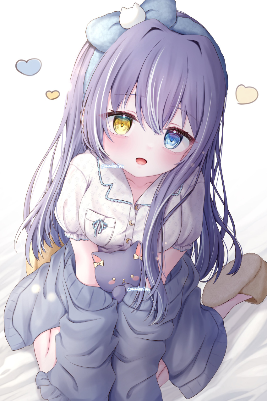 :3, absurdres, blush, breast_pocket, cat, collarbone, collared_shirt, commission, ear_ribbon, frilled_sleeves, frills, grey_jacket, headband, headband_ribbon, heart, heterochromia, highres, jacket, looking_at_viewer, looking_up, nyao12, off-shoulder_jacket, off_shoulder, on_bed, original, pocket, puffy_short_sleeves, puffy_sleeves, purple_hair, shirt, short_sleeves, sitting, skeb_commission, slippers, wariza, white_background, white_shirt