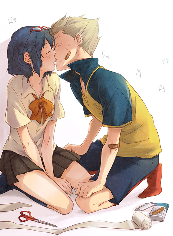 blue_hair, blush, closed_eyes, glasses, gouenji_shuuya, hanaemon, inazuma_eleven, kiss, otonashi_haruna, scissors, short_hair, wakaya_hana