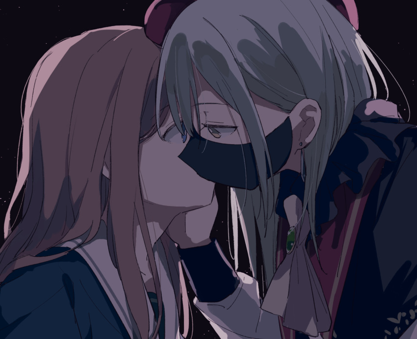 2girls, ascot, bang_dream!, bang_dream!_it's_mygo!!!!!, black_background, black_capelet, black_mask, black_shirt, blue_eyes, brown_hair, capelet, coldcat., commentary, earrings, from_side, green_brooch, green_hair, hand_on_another's_face, hat, highres, jewelry, kiss, kissing_through_mask, long_hair, looking_at_another, mask, mouth_mask, multiple_girls, nagasaki_soyo, red_hat, sailor_collar, shirt, stud_earrings, upper_body, wakaba_mutsumi, white_ascot, white_sailor_collar, yellow_eyes, yuri