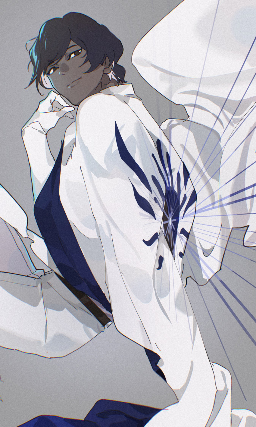1boy, arjuna_(fate), black_eyes, black_hair, cape, dark-skinned_male, dark_skin, fate/grand_order