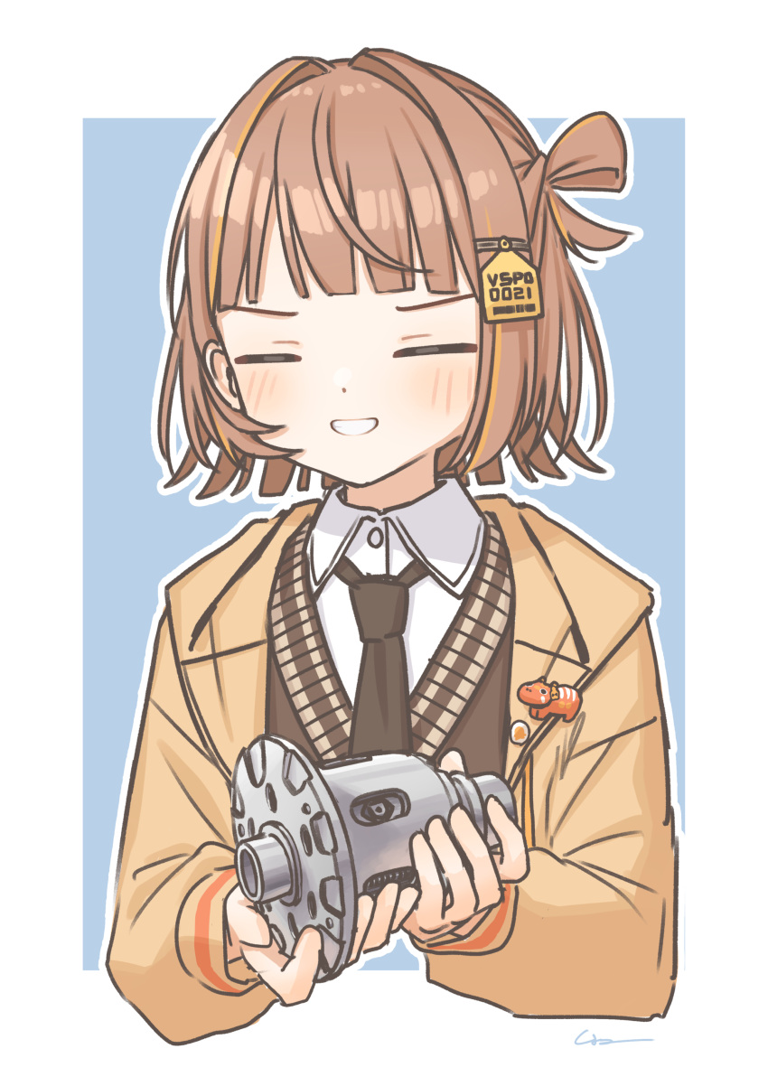 1girl, =_=, absurdres, black_necktie, black_vest, blue_background, border, brown_hair, brown_hoodie, car_part, closed_eyes, collared_shirt, differential_(vehicle_part), hair_ornament, hairclip, highres, holding, hood, hood_down, hoodie, necktie, outside_border, sendo_yuuhi, shirt, short_hair, signature, simana, smile, solo, v-shaped_eyebrows, vest, virtual_youtuber, vspo!, white_border, white_shirt