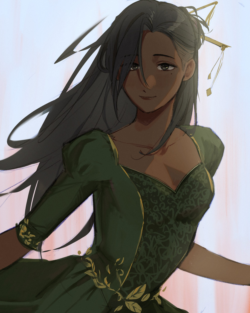 1girl, absurdres, black_hair, breasts, dark-skinned_female, dark_skin, dress, dungeon_meshi, green_dress, hair_ornament, highres, kiki_floke, long_hair, looking_at_another, looking_at_viewer, simple_background, ski.ip, skipdidoo, smile, solo