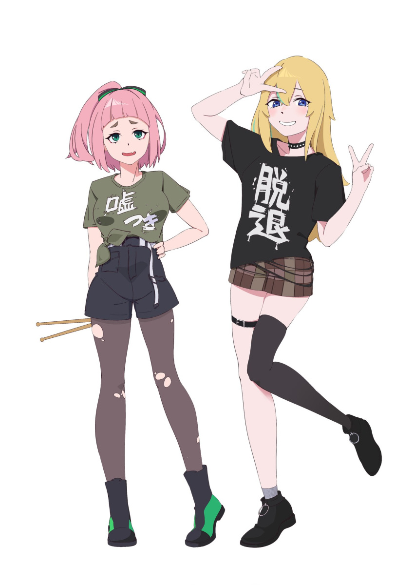 2girls, awa_subaru, awa_subaru_(cosplay), black_choker, black_footwear, black_pantyhose, black_shirt, black_shorts, black_thighhighs, blonde_hair, blue_eyes, choker, commentary, cosplay, double_v, drumsticks, fang, girls_band_cry, green_eyes, green_hair, green_shirt, hashtag-only_commentary, high_ponytail, highres, holding, holding_drumsticks, kawaragi_momoka, kawaragi_momoka_(cosplay), multicolored_hair, multiple_girls, open_mouth, pantyhose, pink_hair, shikai_no_sumi_kuchiru_oto, shirt, shorts, simple_background, single_thighhigh, skin_fang, streaked_hair, thigh-highs, thigh_strap, torn_clothes, torn_pantyhose, v, watase_kiui, white_background, xxox, yamanouchi_kano, yoru_no_kurage_wa_oyogenai