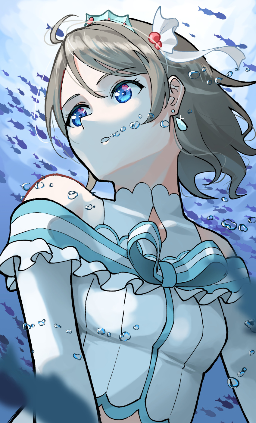 1girl, bare_shoulders, blue_eyes, bubble, clothing_cutout, fish, heart, highres