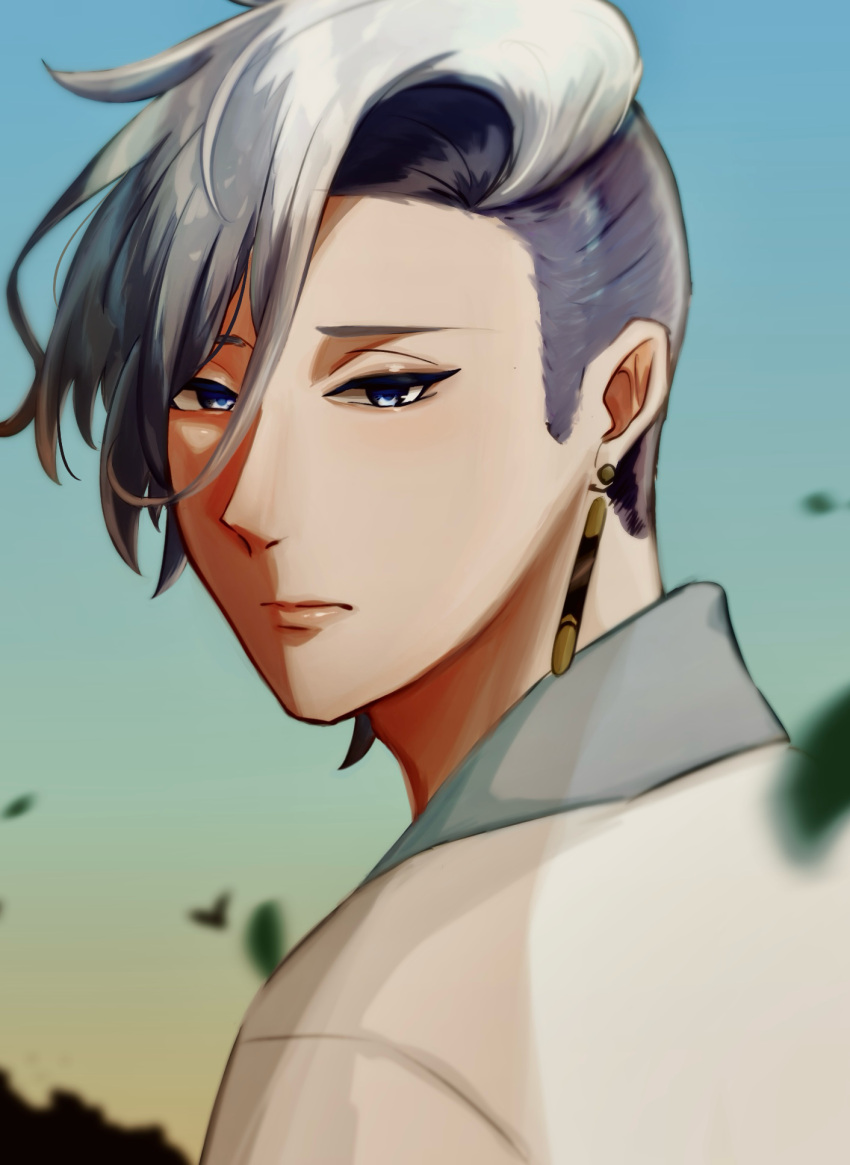 1boy, bishounen, blue_eyes, earrings, gradient_background, grey_hair, hair_between_eyes, highres