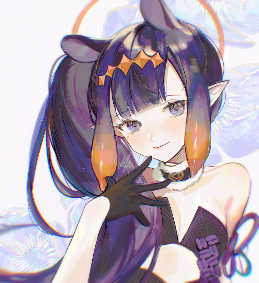 1girl, absurdres, alternate_hairstyle, ani_019, bare_shoulders, black_gloves, blue_eyes, blunt_bangs, breasts, broken_miku's_tail_(meme), center-flap_bangs, choker, commentary, diamond_hairband, english_commentary, floral_background, fur-trimmed_choker, fur_trim, gloves, gradient_hair, hand_to_own_mouth, highres, hololive, hololive_english, long_hair, looking_at_viewer, meme, mole, mole_under_eye, multicolored_hair, ninomae_ina'nis, orange_hair, pointy_ears, purple_hair, side_ponytail, small_breasts, smile, solo, tentacle_hair, two-tone_hair, upper_body, virtual_youtuber, white_background
