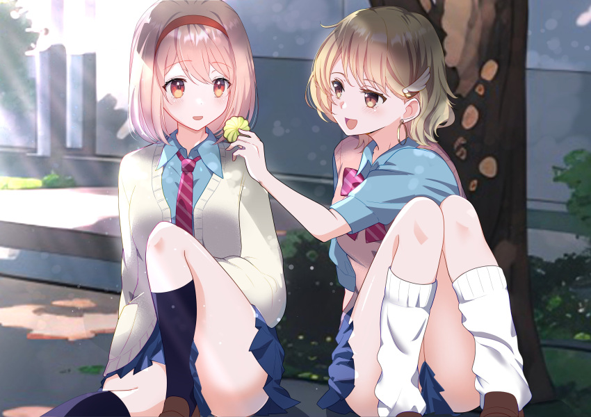 2girls, absurdres, alternate_costume, azusa_(azchemist63), blonde_hair, citrinne_(fire_emblem), cookie, fire_emblem