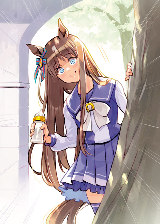 1girl, animal_ears, blue_eyes, collarbone, commentary_request, empty_eyes, grass_wonder_(umamusume), holding