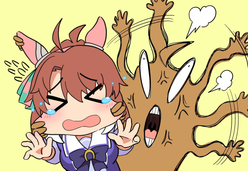 >_<, 2girls, ahoge, anger_vein, bow, bowtie, breasts, brown_hair, dantsu_flame_(umamusume), ear_covers, genzo_nasu, hairband, highres, horse_girl, horseshoe_ornament, jungle_pocket_(umamusume), large_breasts, multiple_girls, pink_hairband, purple_bow, purple_bowtie, purple_shirt, sailor_collar, sailor_shirt, school_uniform, shirt, simple_background, tracen_school_uniform, umamusume, umamusume:_beginning_of_a_new_era, upper_body, yellow_background