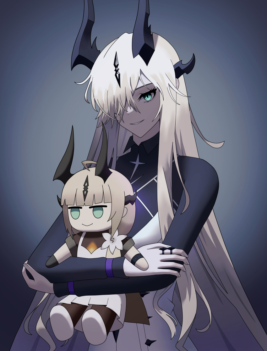 1girl, absurdres, ahoge, arknights, black_horns, black_shirt, blue_eyes, character_doll, dragon_girl, dragon_horns, dress, eblana_(arknights), eyelashes, flower, hair_flower, hair_ornament, hair_over_one_eye, highres, horns, hugging_doll, hugging_object, jewelry, light_in_heart, long_hair, long_sleeves, looking_at_viewer, random_no.39576, reed_(arknights), reed_the_flame_shadow_(arknights), ring, shirt, simple_background, smile, solo, very_long_hair, white_dress, white_hair
