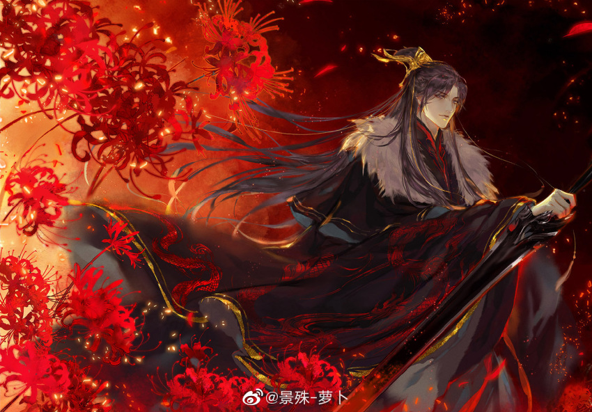 1boy, black_hair, black_hanfu, capelet, chinese_clothes, chinese_commentary, closed_mouth, dragon_print, embers, erha_he_tadebai_mao_shizun, flower, fur-trimmed_capelet, fur_trim, hair_bun, hanfu, holding, holding_sword, holding_weapon, jing_shu, light_smile, long_hair, long_sleeves, looking_at_viewer, male_focus, mo_ran, official_art, reverse_grip, solo, spider_lily, sword, tassel, violet_eyes, weapon, weibo_watermark, wide_sleeves, xiao_guan_(headdress)