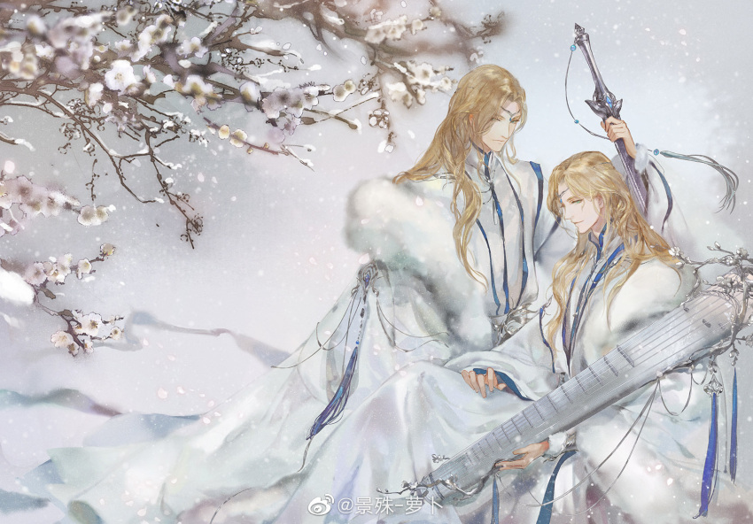 2boys, blonde_hair, brothers, chinese_clothes, chinese_commentary, circlet, cloak, closed_mouth