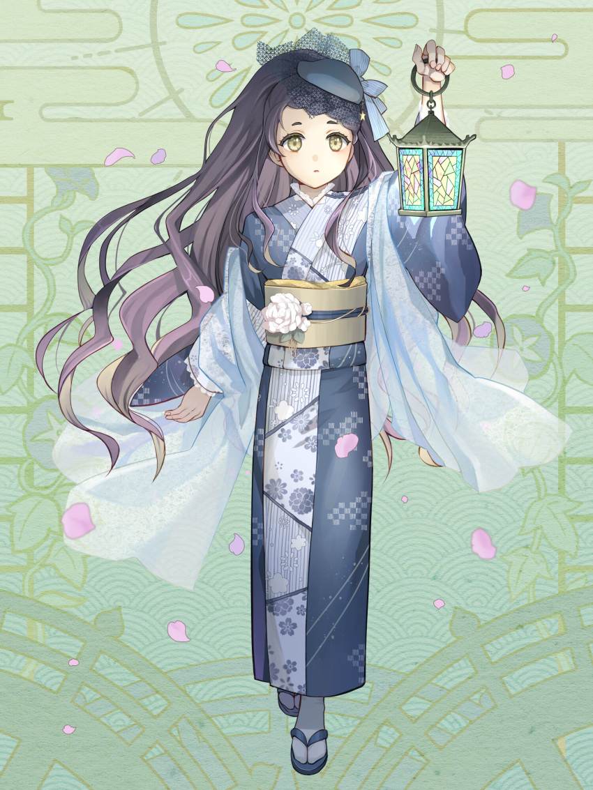 1girl, black_hair, brown_hair, dairoku_ryouhei, fille_meruku, full_body, gradient_hair, green_background