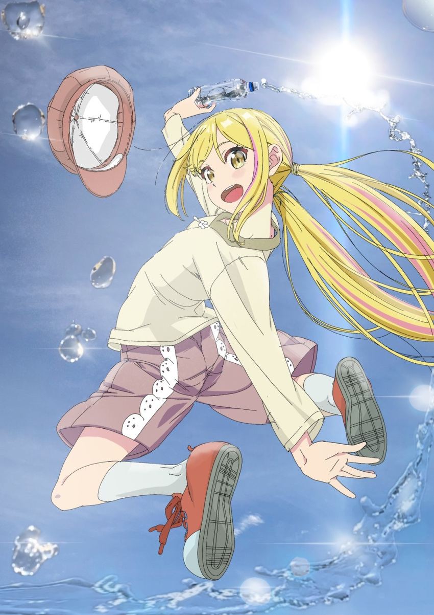 1girl, blonde_hair, blush, bottle, full_body, henjin_no_salad_bowl, highres, looking_at_viewer, nomoto_masayuki, sara_da_odin, shorts, sweater, twintails, water, yellow_eyes