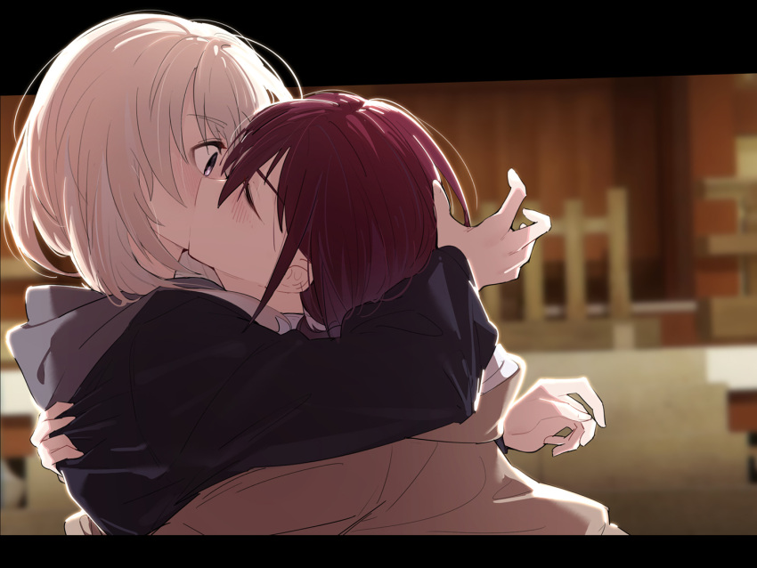 2girls, black_jacket, blurry, blurry_background, blush, brown_hair, brown_jacket, chinese_commentary