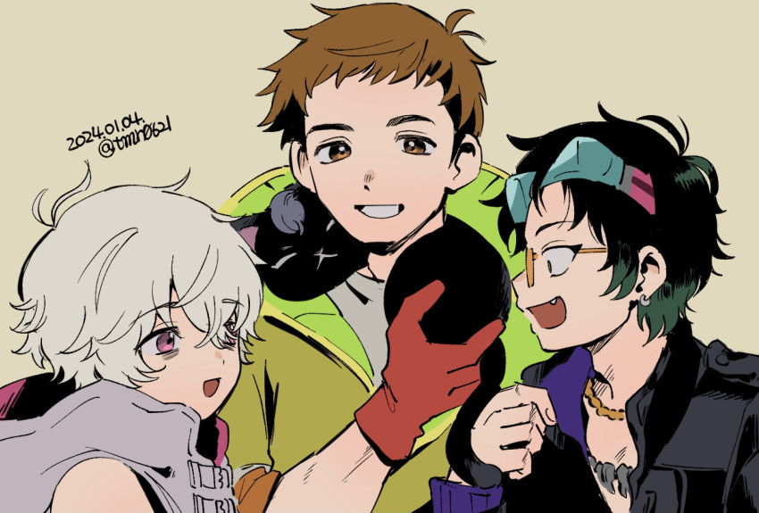 3boys, bags_under_eyes, bare_shoulders, black_cat, brown_hair, cat, chipie_(gnosia), glasses