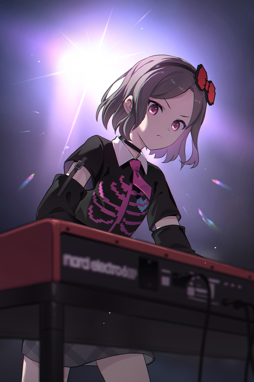 1girl, :<, black_hairband, black_shirt, blurry, bow, cable, closed_mouth
